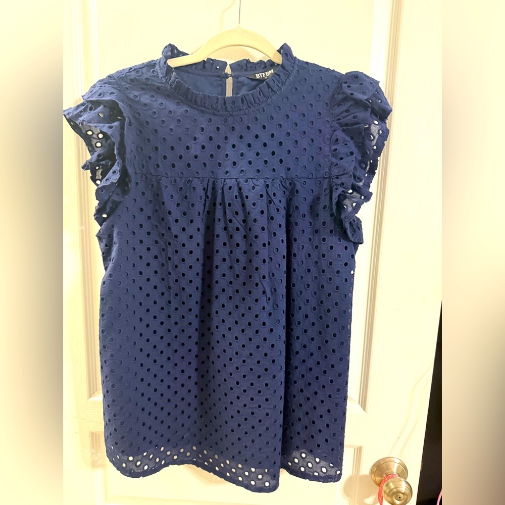 Blue Eyelet Ruffle Sleeve Dress size medium